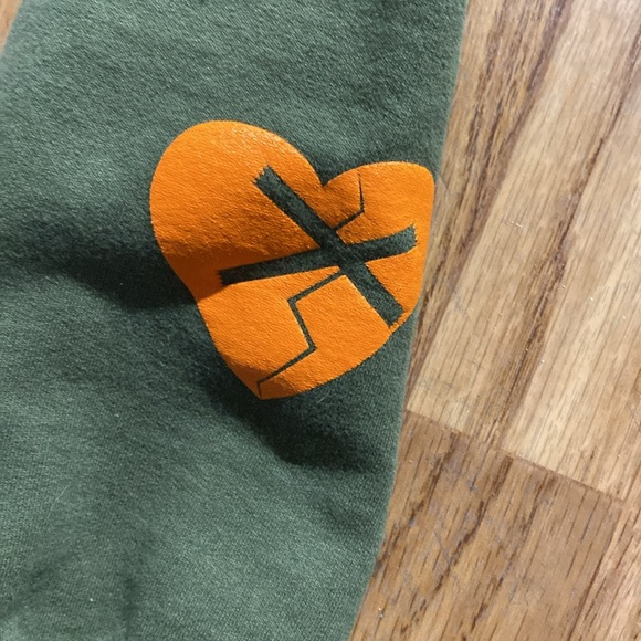 Pain & Killers & Drugs & Crime cropped sweatshirt green orange RX prescription - Picture 8 of 8